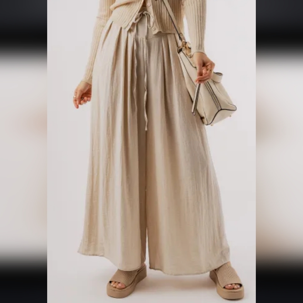 Elegant Cream Wide-Leg Pants